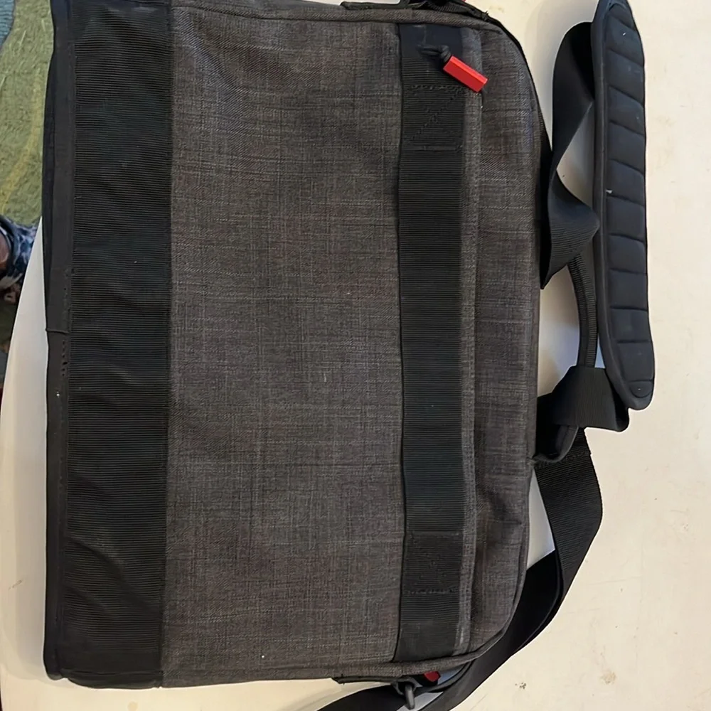 OGIO slim computer laptop bag NWOT